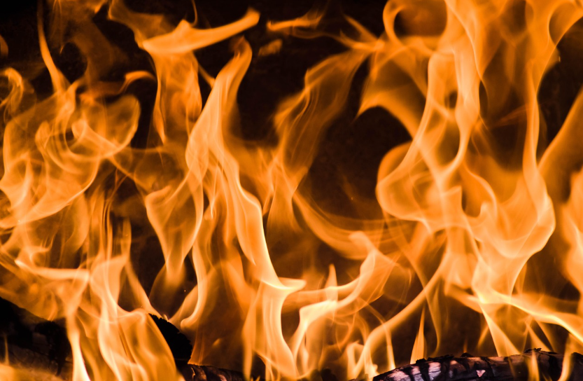 불에타고있는사진