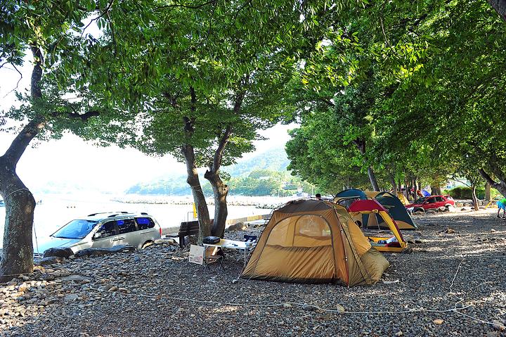 남해군 초전마을 캠핑장 소개