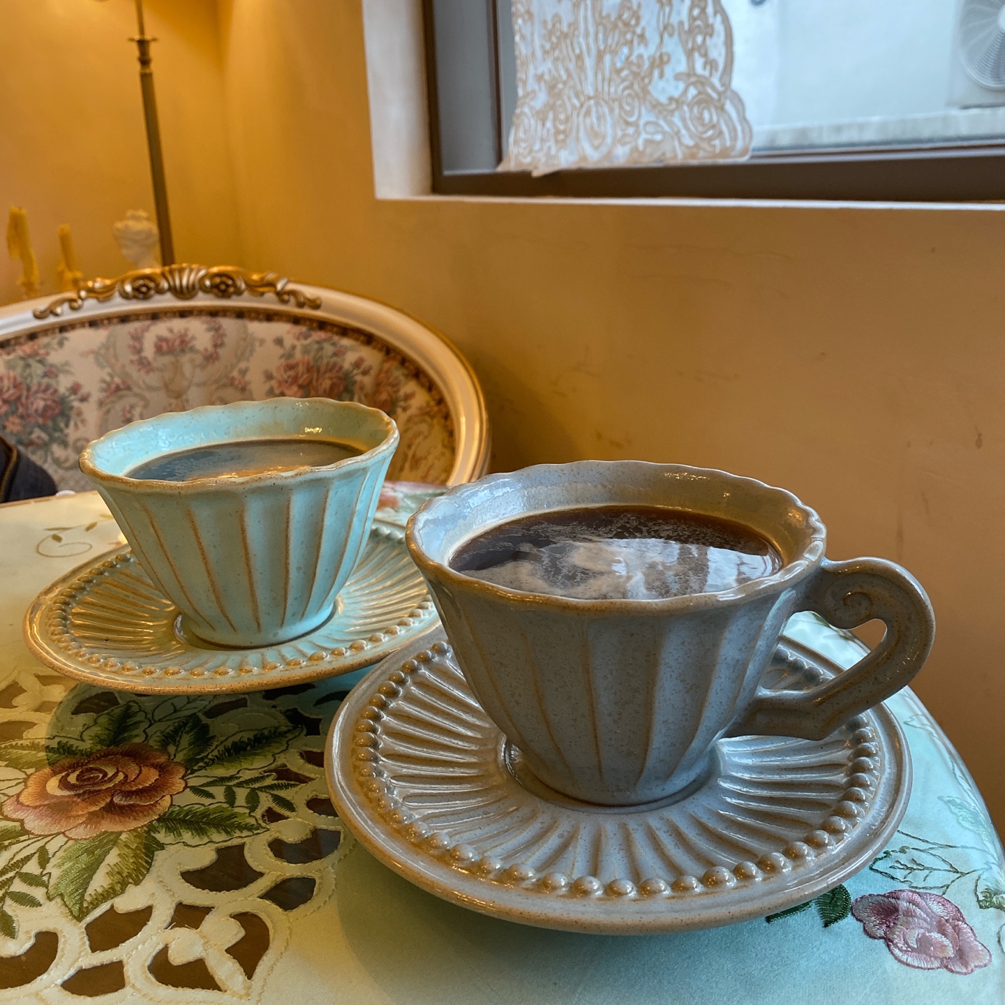 제주 삼성혈 도남 52번가 커피하우스 컵플레 케이크 런던크림커피 카페