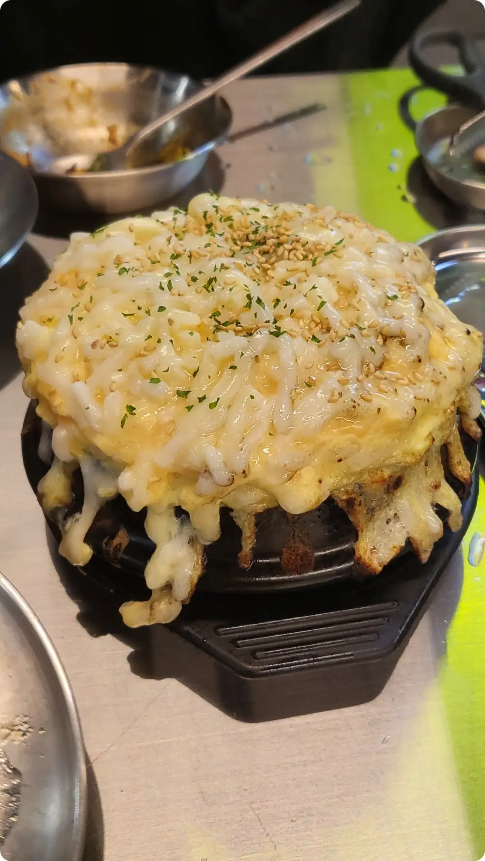 경남대-댓거리-진심돈-폭탄치즈계란찜