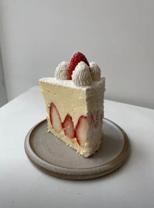무너미-딸기케이크