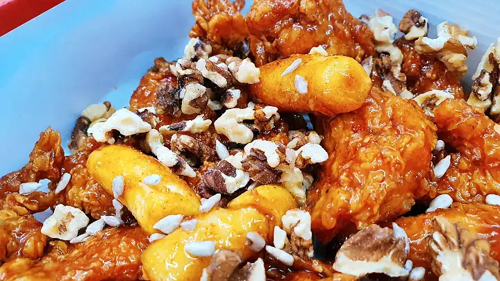 전국 택배 주문 대란을 일으킨 명물 천안 맛집 추천 생방송투데이 호두 닭강정 오늘방송 맛의 승부사