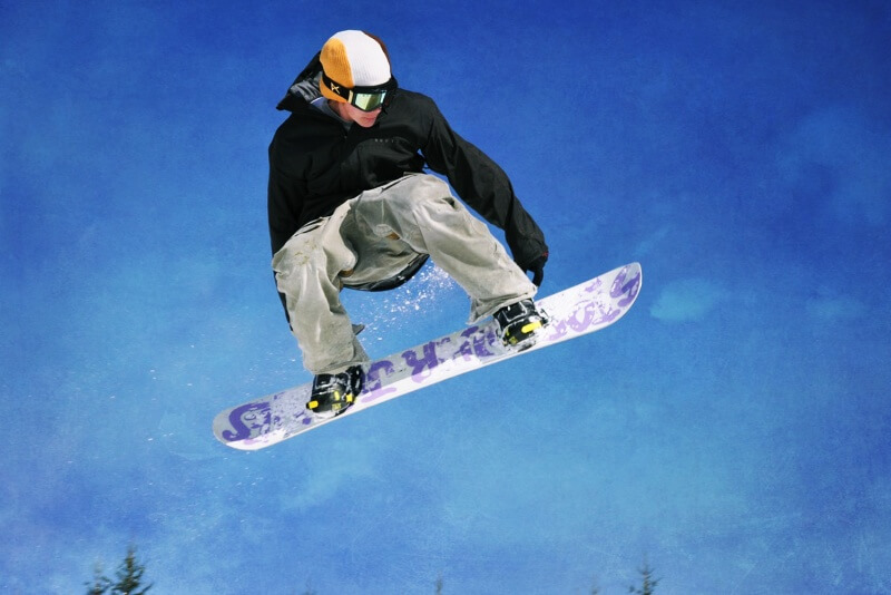 공중점프-하는-보드선수