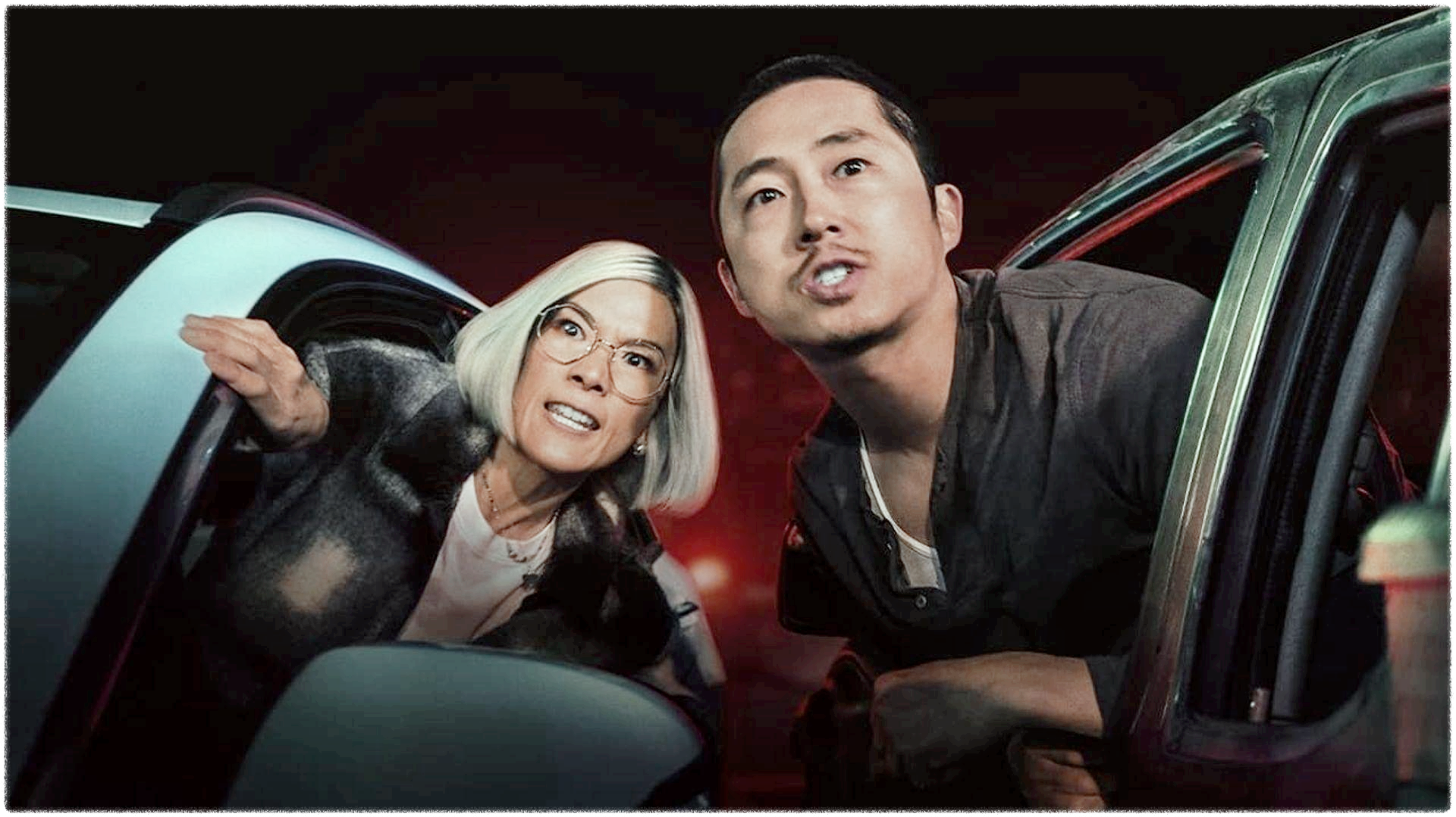 넷플릭스 성난 사람들 두 주인공 앨리 웡과 스티븐 연