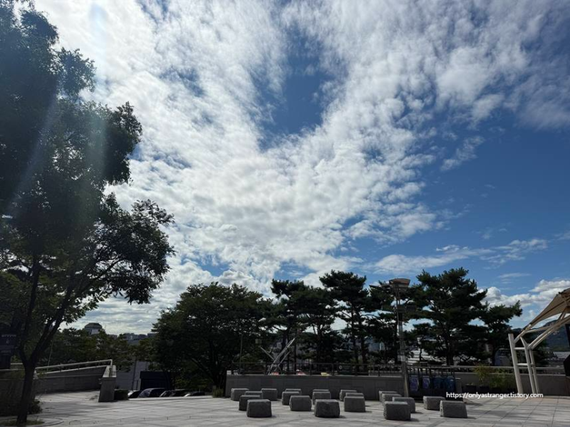 낙산공원 화장실 앞