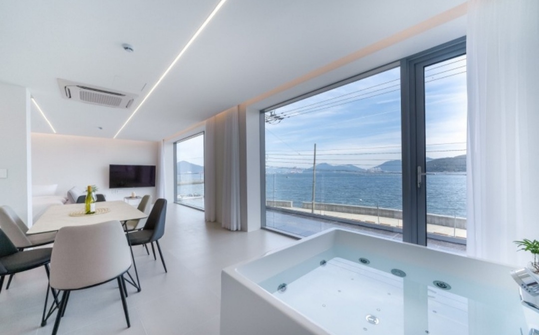 거제 라이트하우스 202호 스파