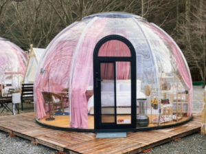 투명 돔 캠핑장