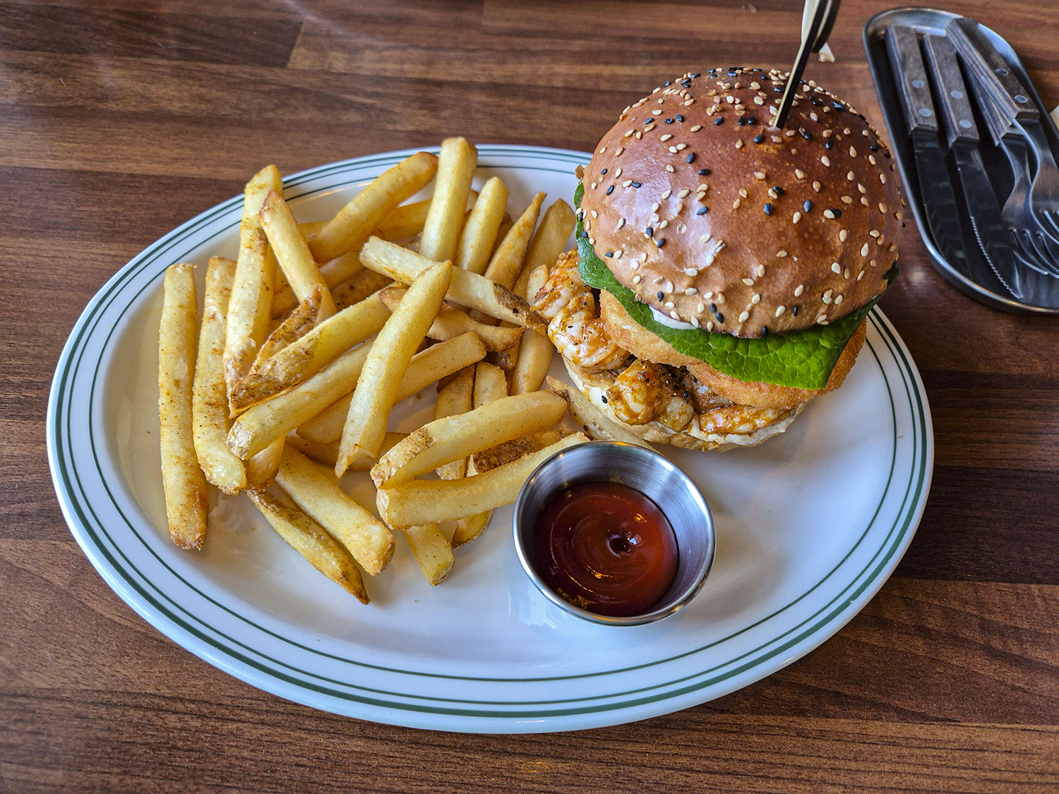 스파이시 쉬림프버거 세트의 감자튀김 1