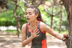 가슴-통증-원인