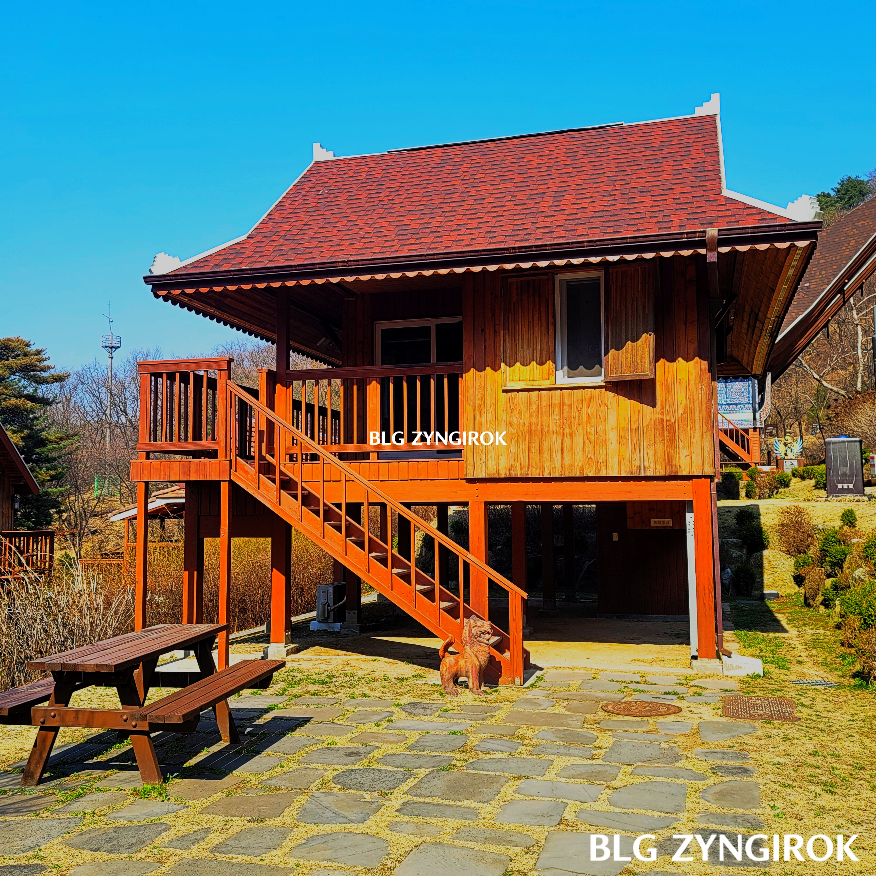 국립-아세안-휴양림-캄보디아-전통가옥이다.