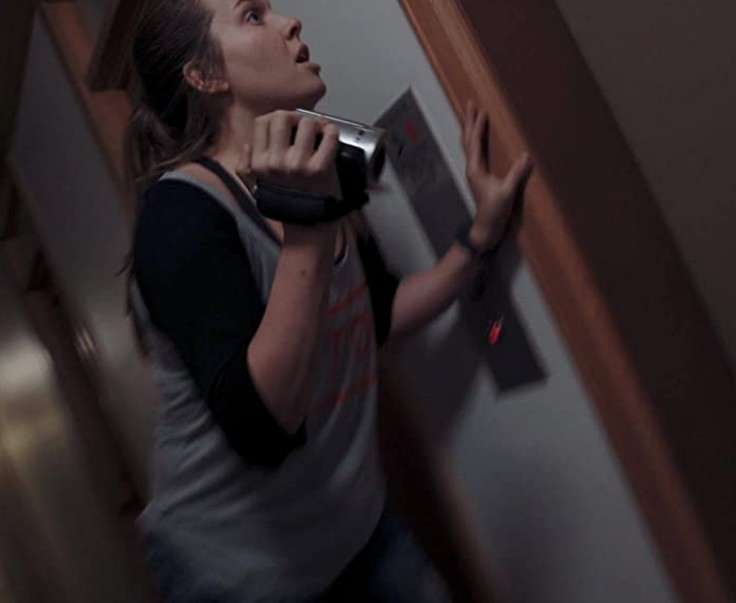 【미국 공포영화 추천】 팔로우드 다시보기 줄거리 결말 후기 리뷰 스포일러