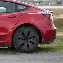 일론 머스크 창당이 테슬라 주가에 미치는 영향