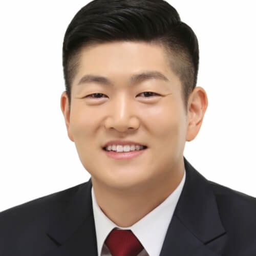 김재섭 앞모습