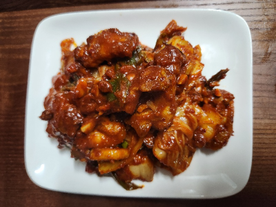 완성된 삼겹살 김치 볶음