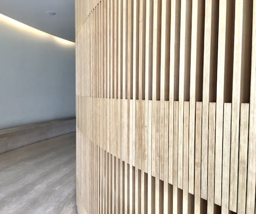 벽면 나무 인테리어