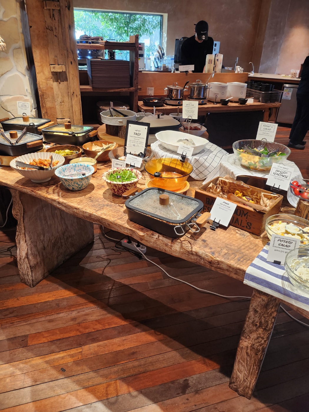 파코포코 밀스 뷔페식 브런치 식사