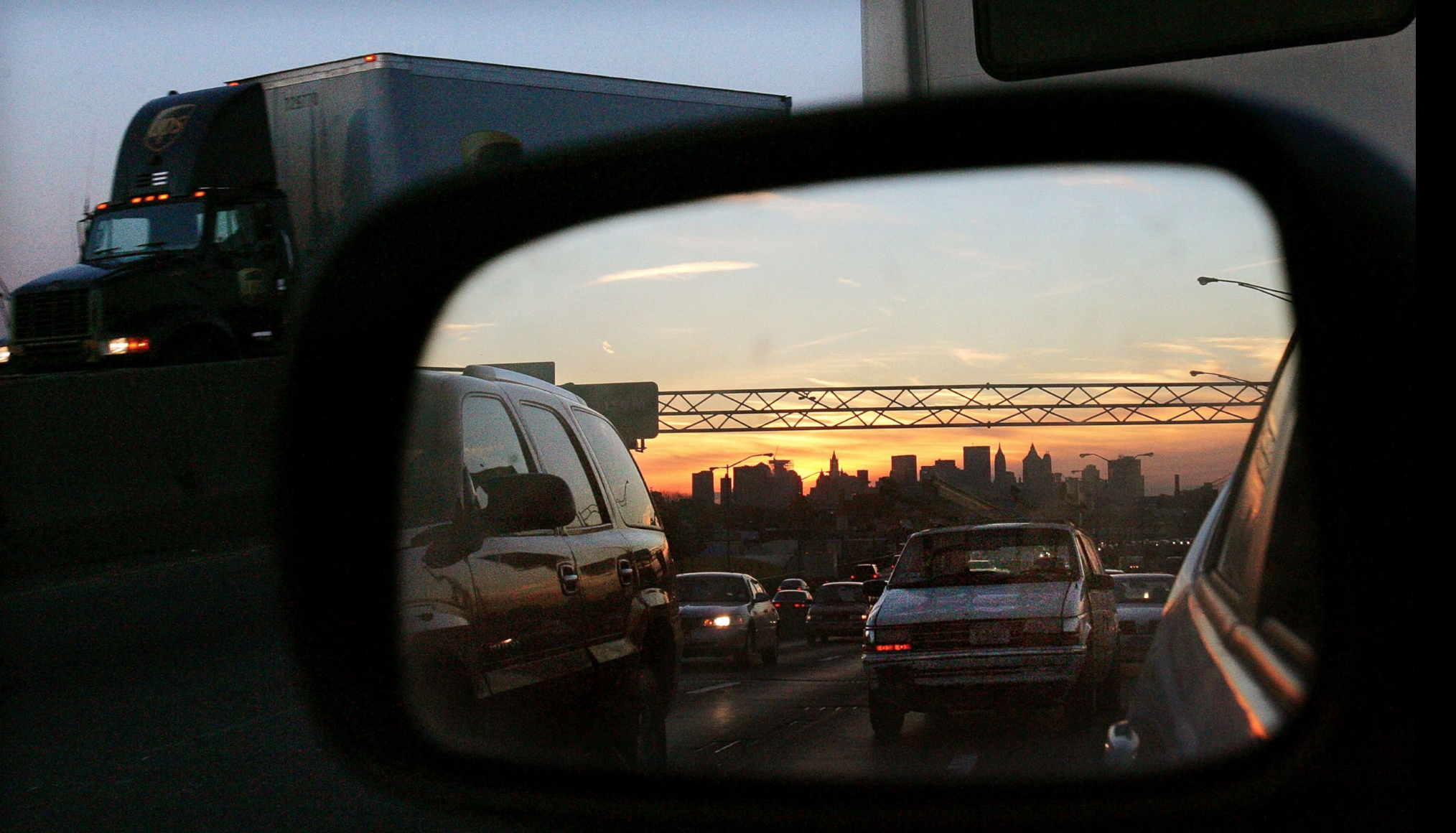 미세먼지 많은 날 드라이브 분위기