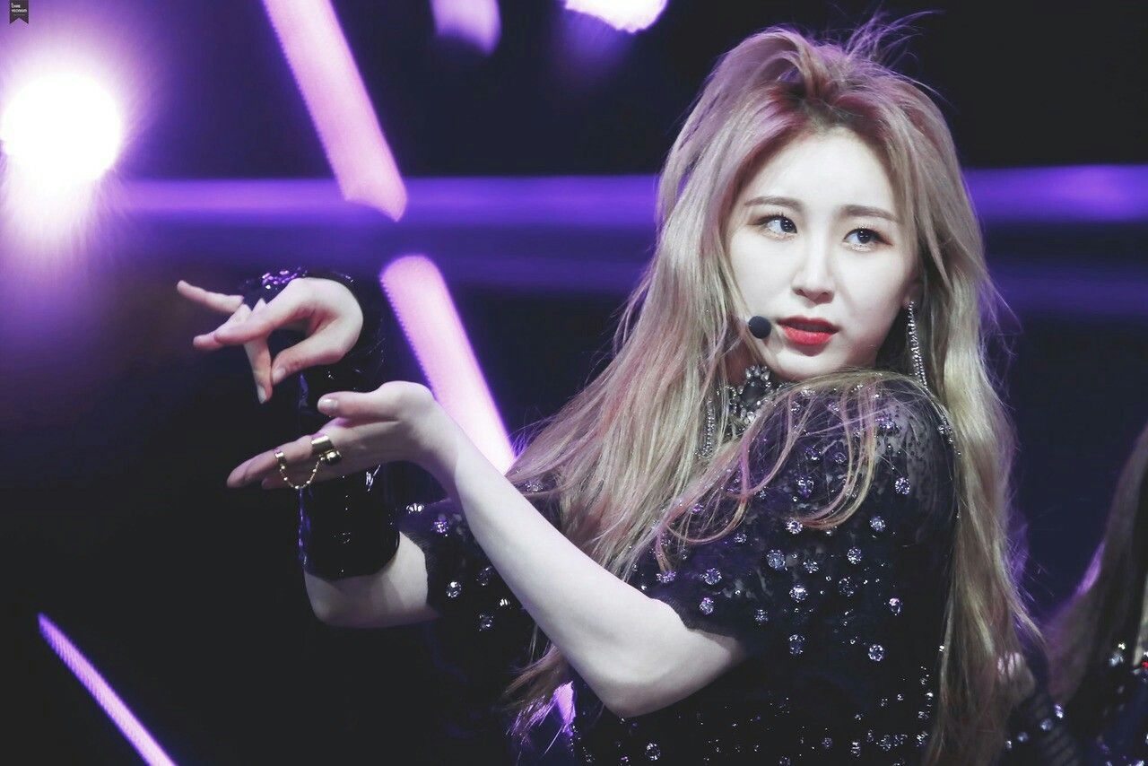 아이즈원 프로듀스48 이채연 사진모음 아이즈원 프로듀스48 이채연 사진모음