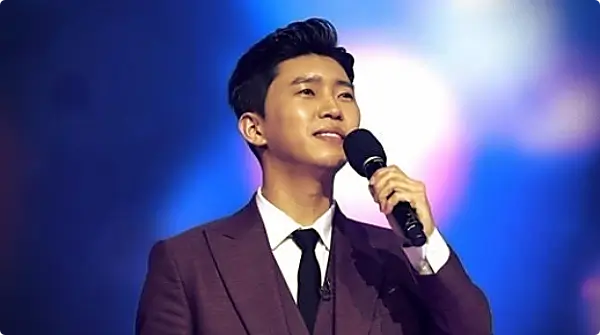 열창하는 임영웅