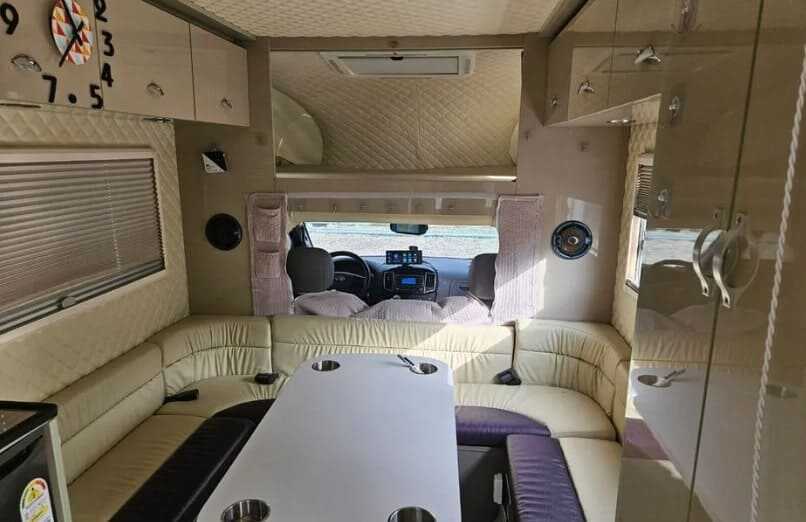 스타렉스 캠핑카 중고차