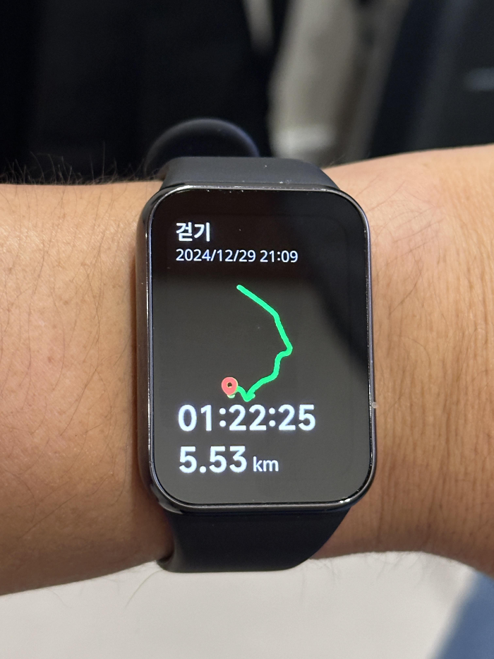 샤오미-스마트-밴드-8-프로