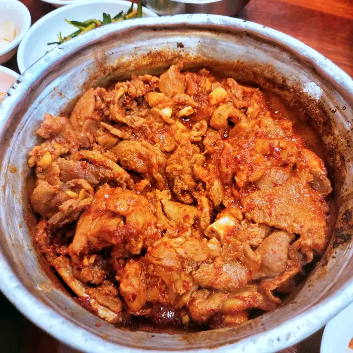 생방송오늘저녁 대구 서문시장 매콤한 돼지갈비찜 40년 노포 매운 소갈비찜 맛집 추천