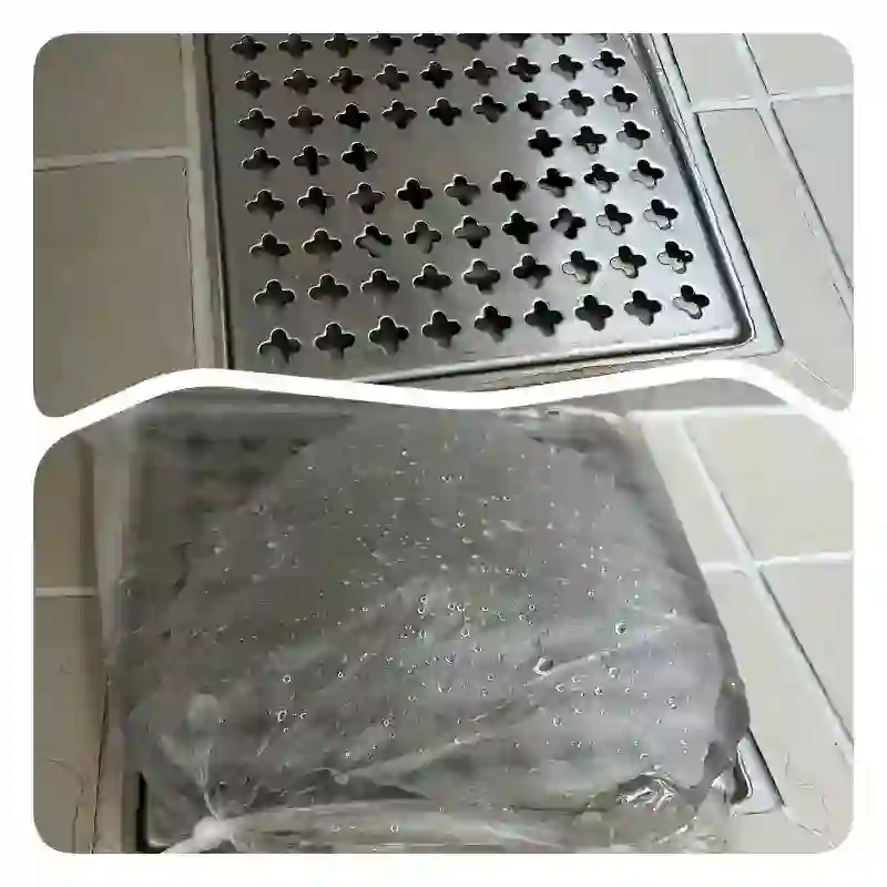 화장실 배수구 악취 방지위한 조치 방법 사진 입니다.