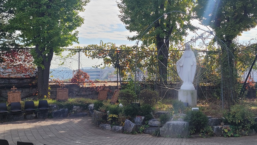 광명 소하동성당 성모동산, 십자가의 길