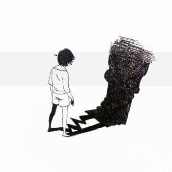 무엇인가를-깊게-고민하고-서있는-남자