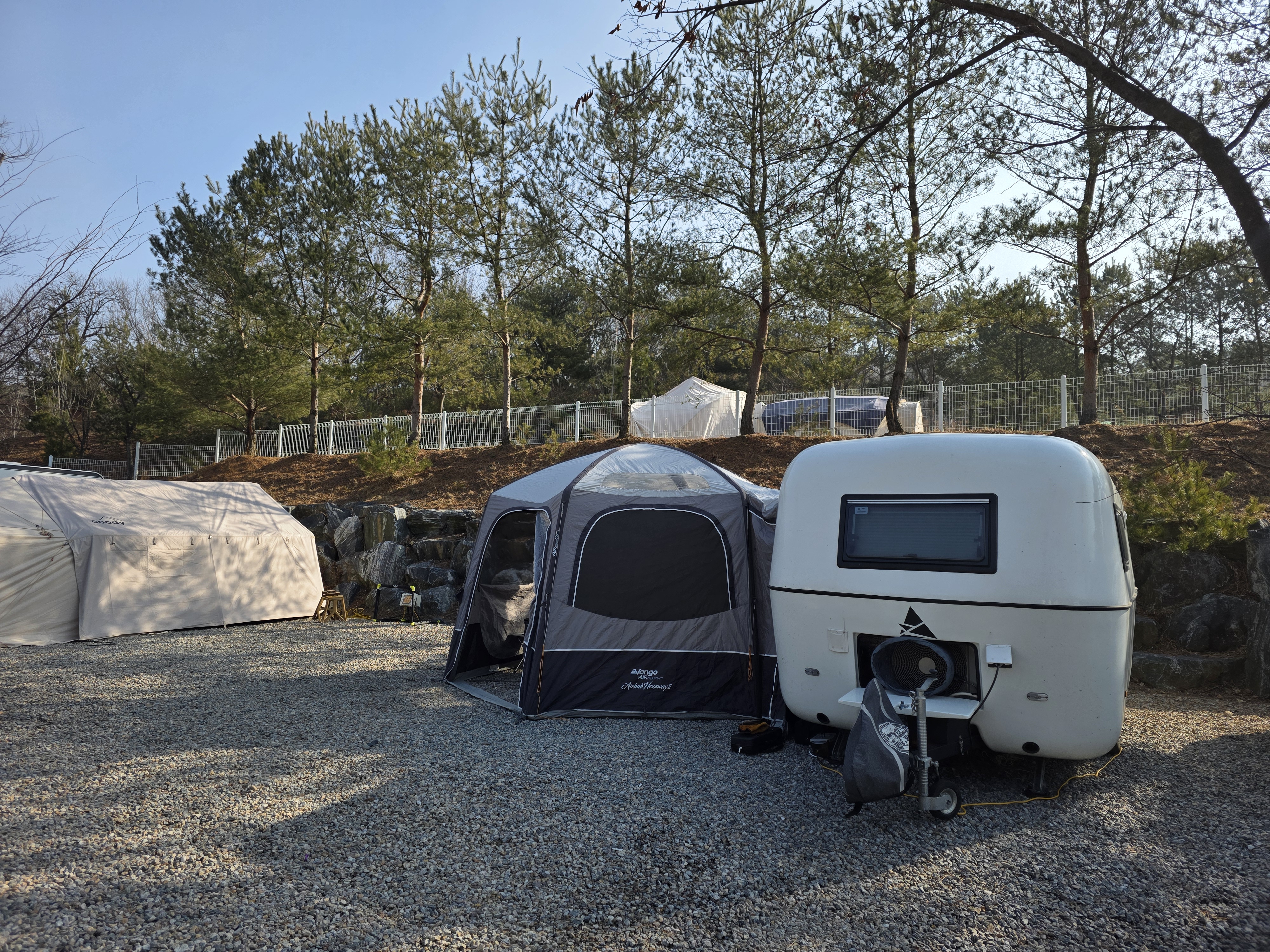 용인소풍 캠핑장에서 랜더스카라반