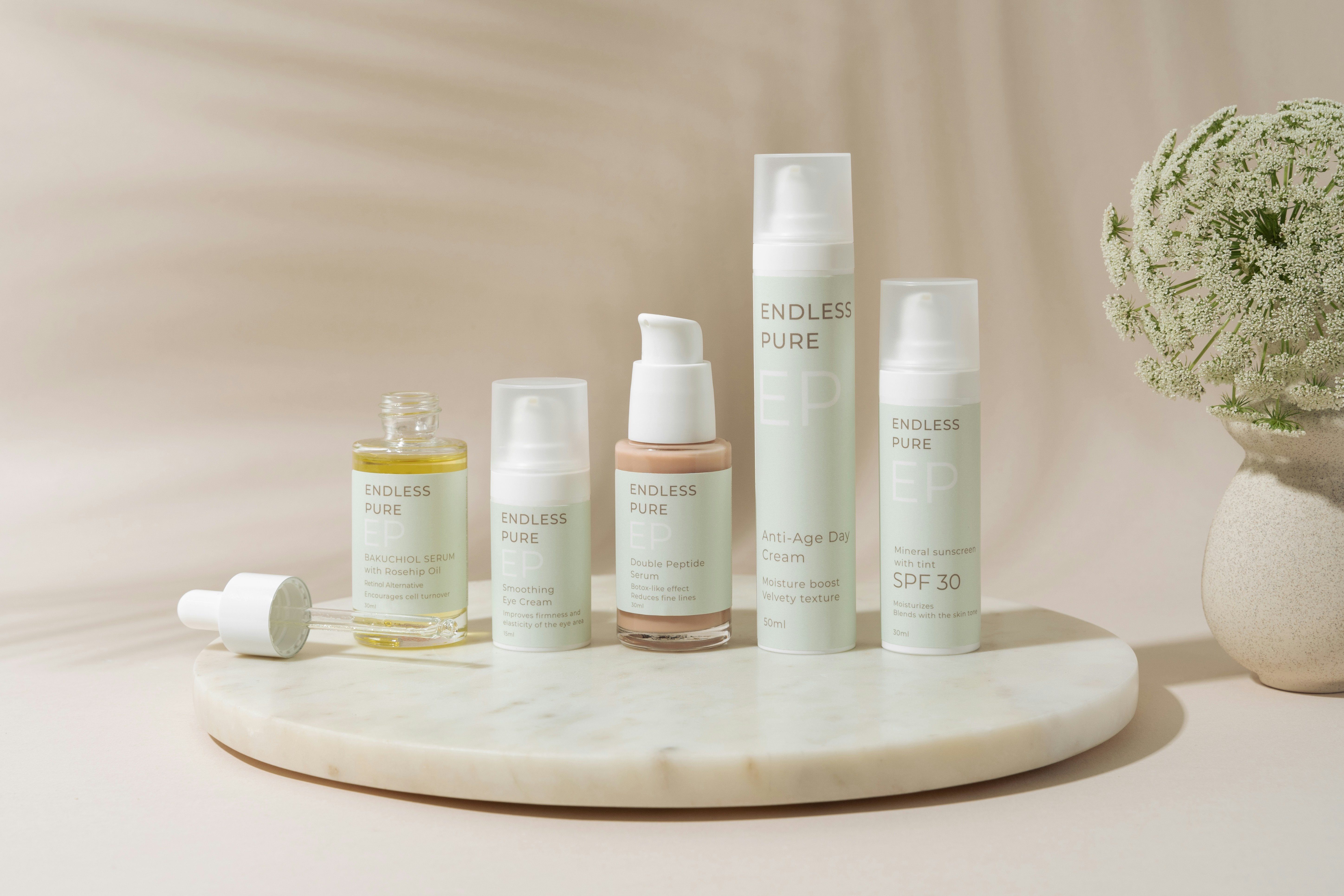 건성 피부용 세안제와 보습 화장품 세트