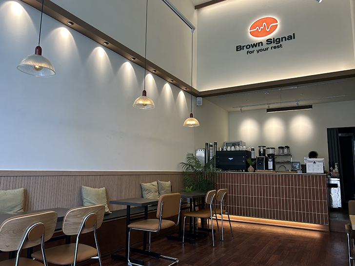 브라운-시그널-매장-내부2