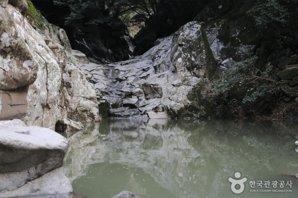 제주시 방선문계곡