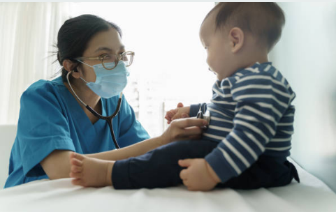 단순 열로 보이지만 기저질환 아기에게는 위험할 수 있어요.