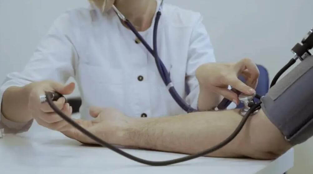 건강검진하는사진