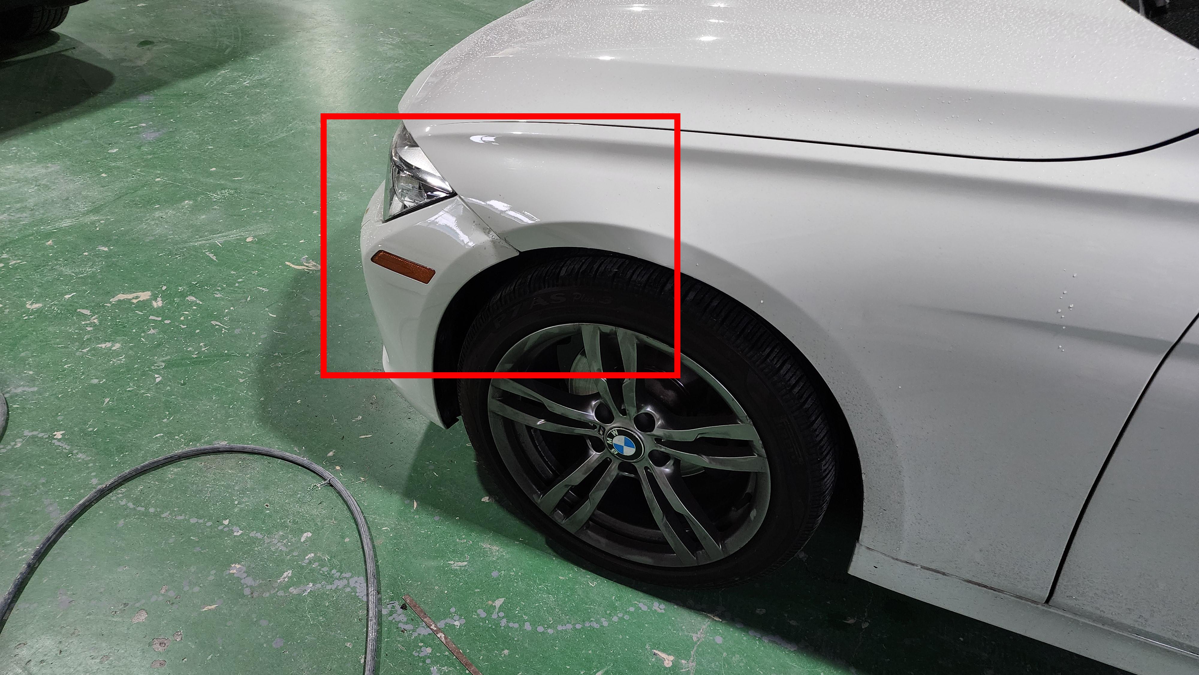 인천 계양구 BMW 320d 앞범퍼 앞휀다 눌림 손상 작업 전 전체 모습