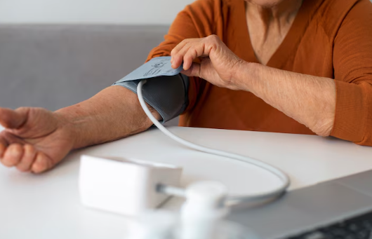 혈압 낮추는 법, 이 음식 절대 안돼요!