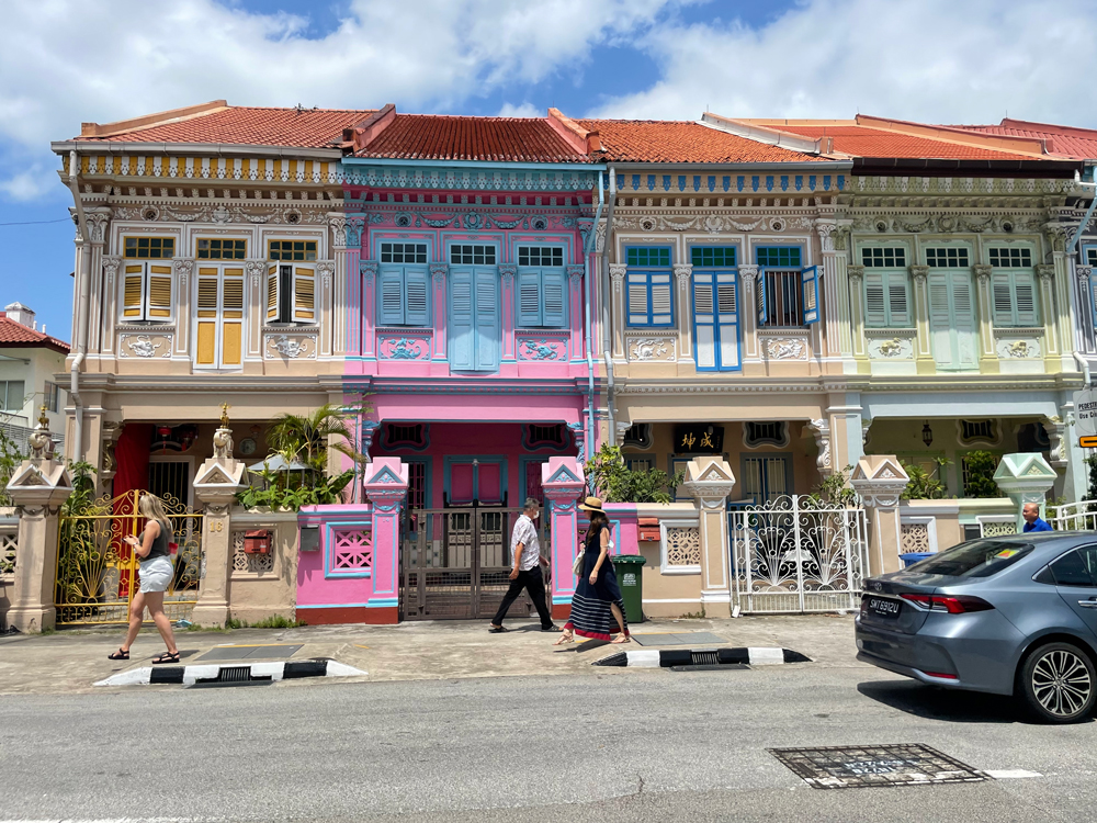싱가포르 Peranakan Houses의 형형색색 건물들