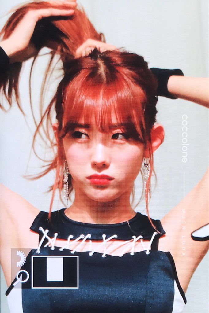 우주소녀 루다 인스타그램 사진 몸매