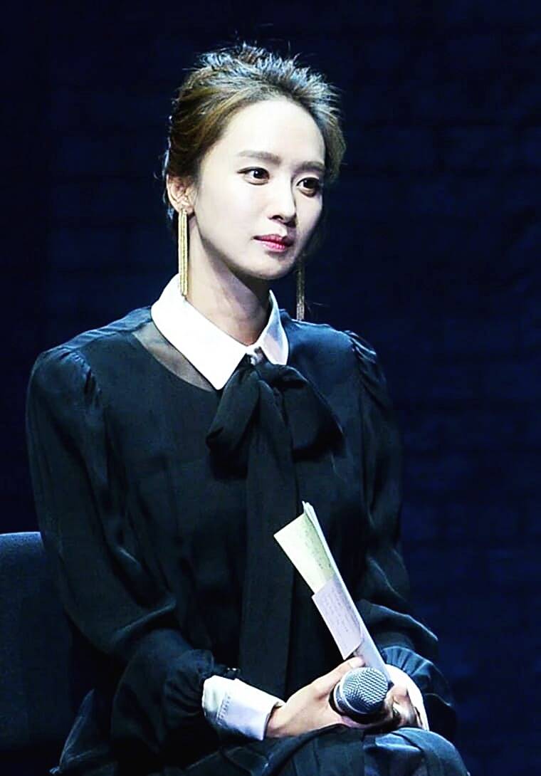 가수-겸-배우 박정아
