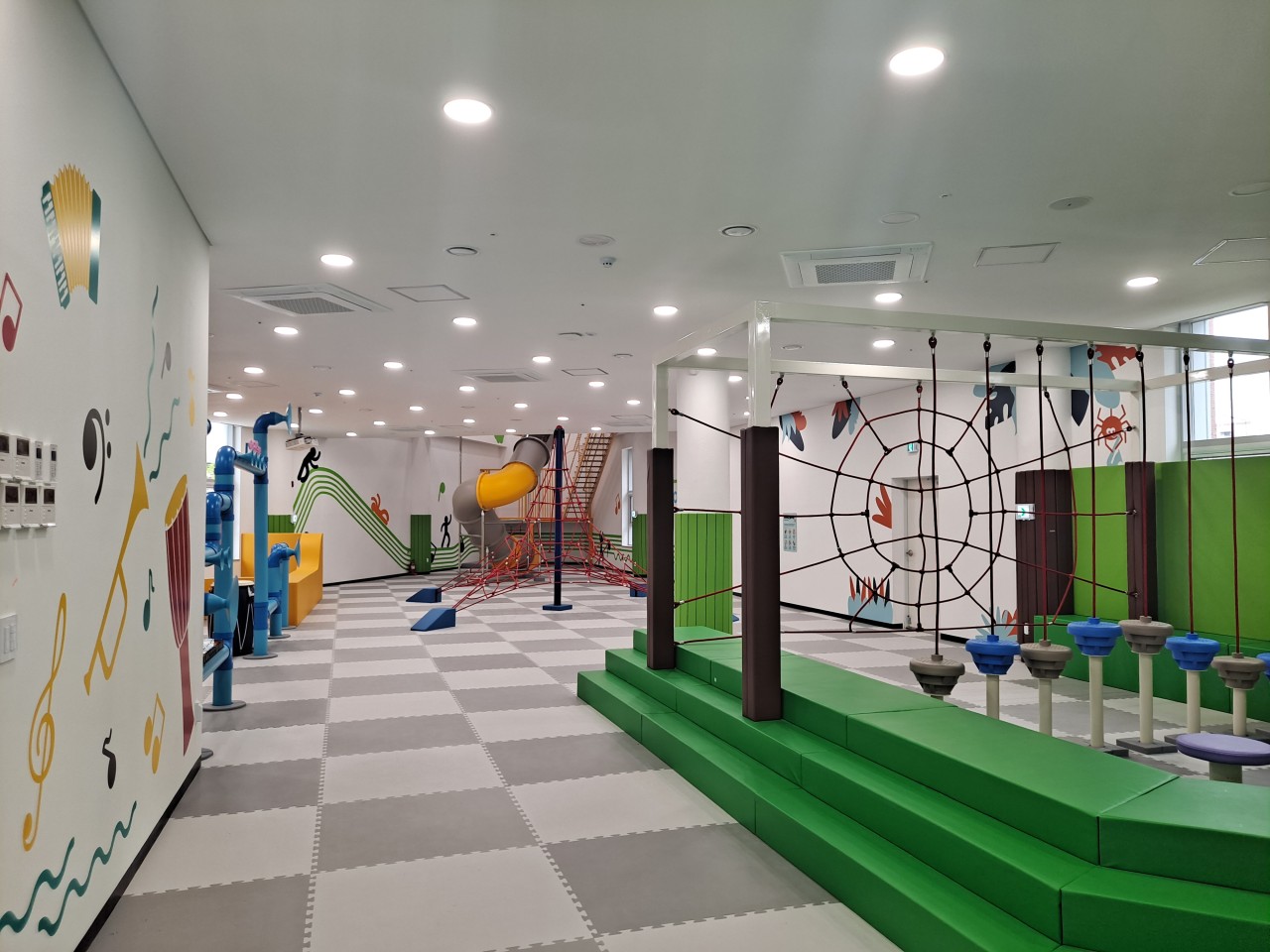 가평군 어린이음악놀이터 음악과 신체놀이를 결합한 복합 공간 