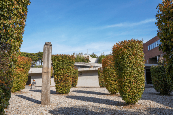 관광지가 된 1급 보안시설들