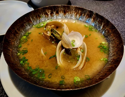 어물전청조개탕