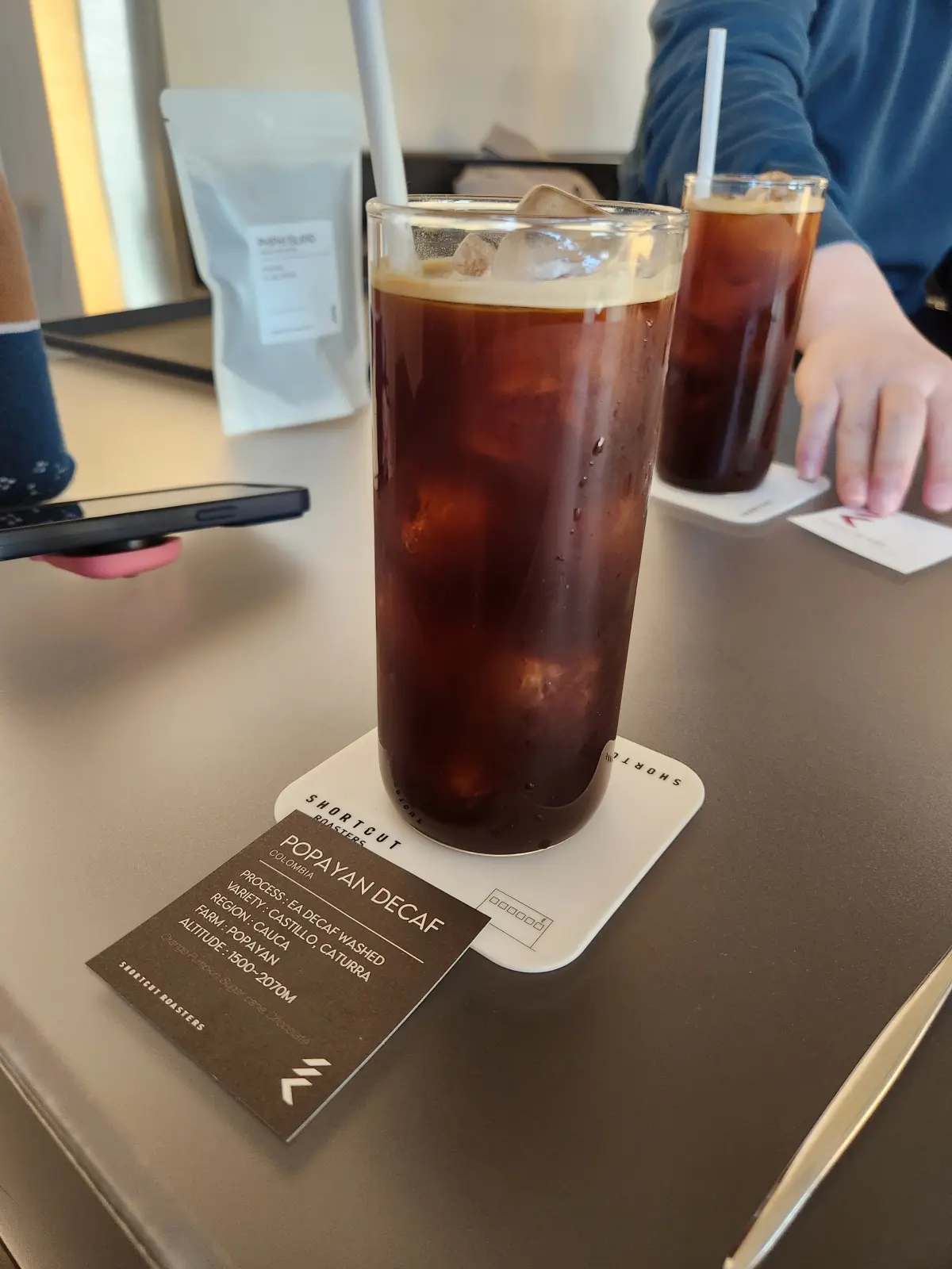 서울-근교-데이트-장소-추천-일산-성석동-숏컷로스터스-대형-카페-콜롬비아-포피얀-디카페인-커피