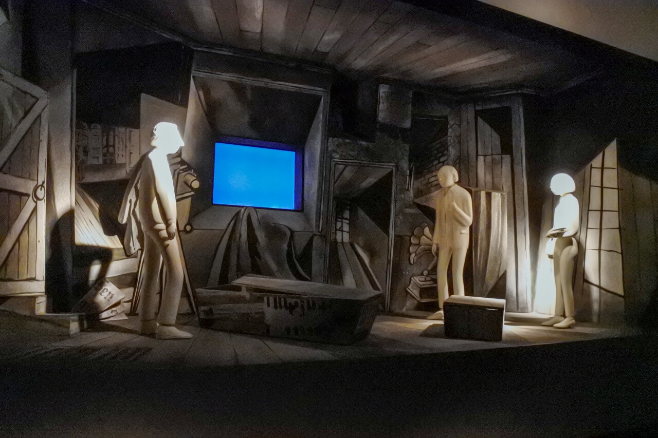 비극의 홀로코스트를 보여주는 실감나는 디오라마 중 하나