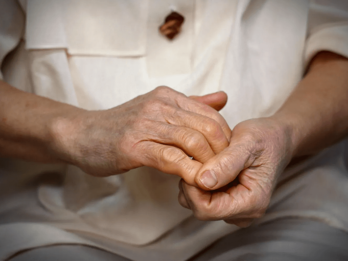 시니어 코하우징 공동체에서 불편함이 말로 나오지 않는 이유