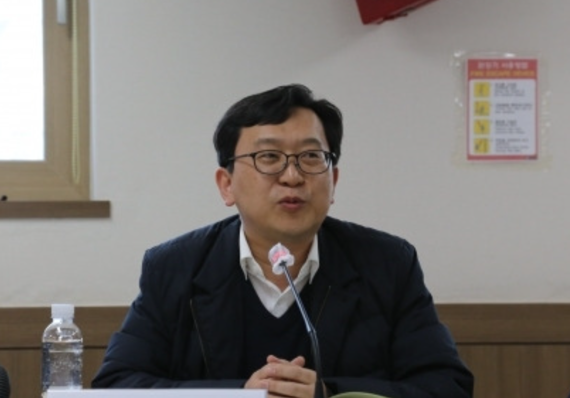 이진관 판사