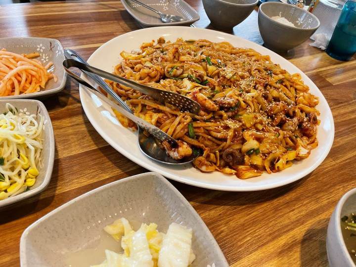 트렌드스페셜 논산 쭈꾸미 비빔 칼국수 맛집