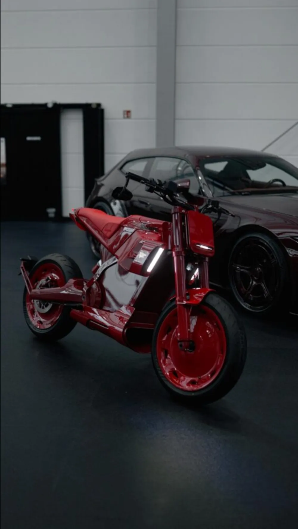 브라부스 어반 E 퍼스트 에디션 퓨전 레드