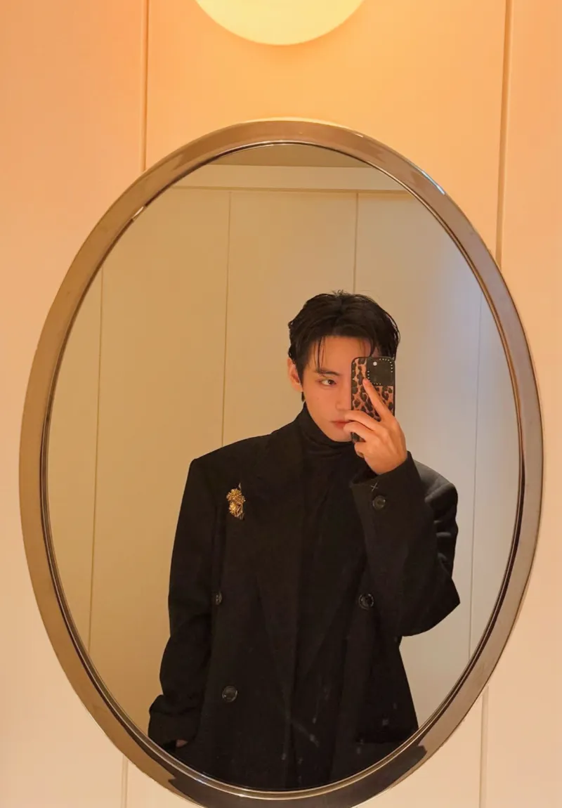 BTS 뷔&amp;#44; 뷔 공항패션&amp;#44; 뷔 패션위크 참석&amp;#44; 뷔 셀린느 패션쇼&amp;#44; 뷔 셀린느 앰버서더&amp;#44; 뷔 셀린느 2026&amp;#44; 셀린느 2026 컬렉션&amp;#44; 셀린느 패션 트렌드&amp;#44; 파리 패션위크&amp;#44; 인천공항 뷔 출국&amp;#44; 뷔 런웨이 룩&amp;#44; 뷔 셀린느 2026 컬렉션&amp;#44; 셀린느 글로벌 앰버서더&amp;#44; 생클루 국립공원 패션쇼&amp;#44; 뷔 패션 아이콘&amp;#44; BTS 뷔 셀린느&amp;#44; 뷔 셔츠 스타일&amp;#44; 셀린느 캐시미어 카디건&amp;#44; 뷔 히로노 인형&amp;#44; 뷔 셀린느 화보&amp;#44; 셀린느 남성룩&amp;#44; 뷔 셀린느 무드&amp;#44; 뷔션위크&amp;#44; Vashion Week&amp;#44; TaehyungXCeline 
